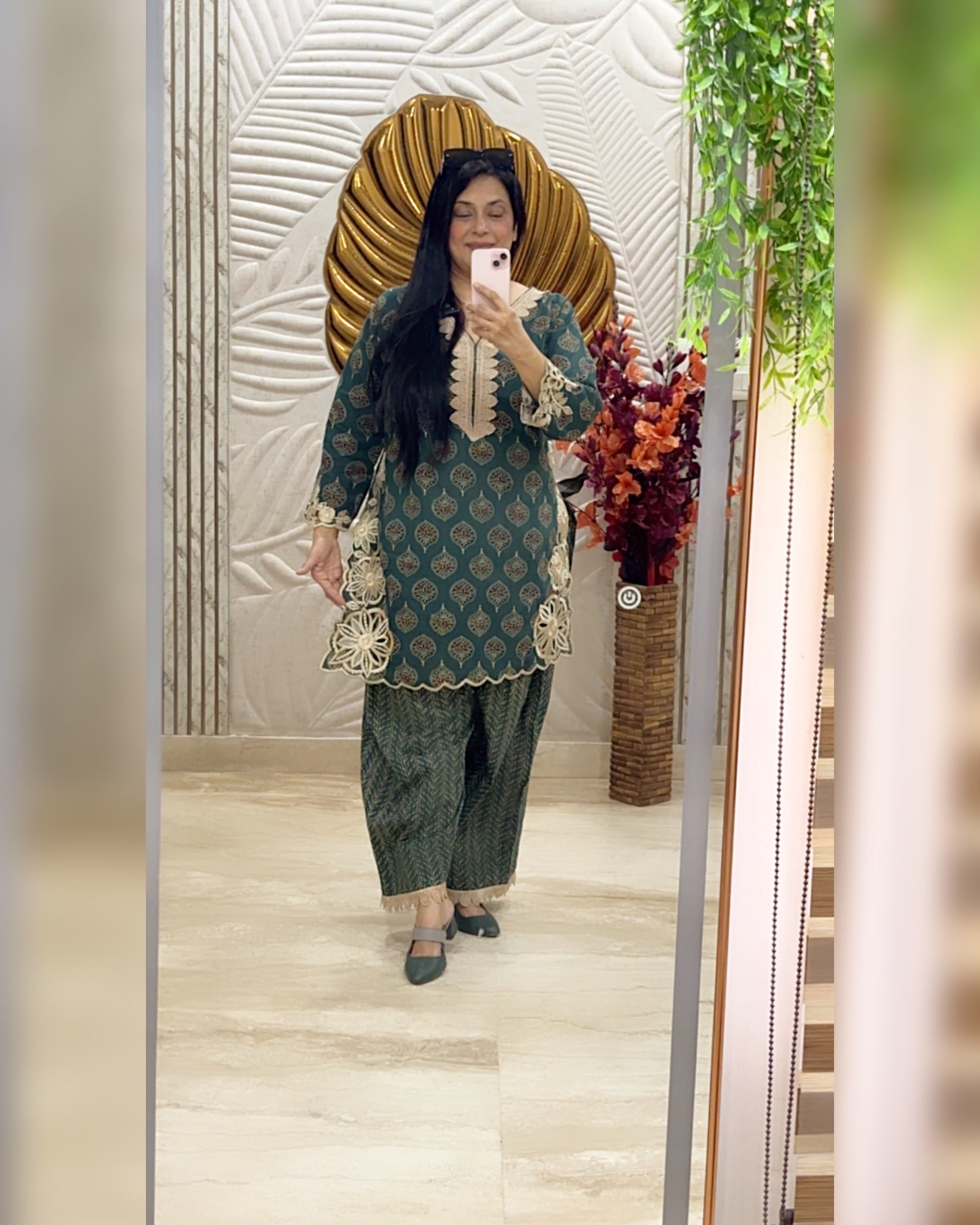 AAFREEN Farshi Salwaar suit