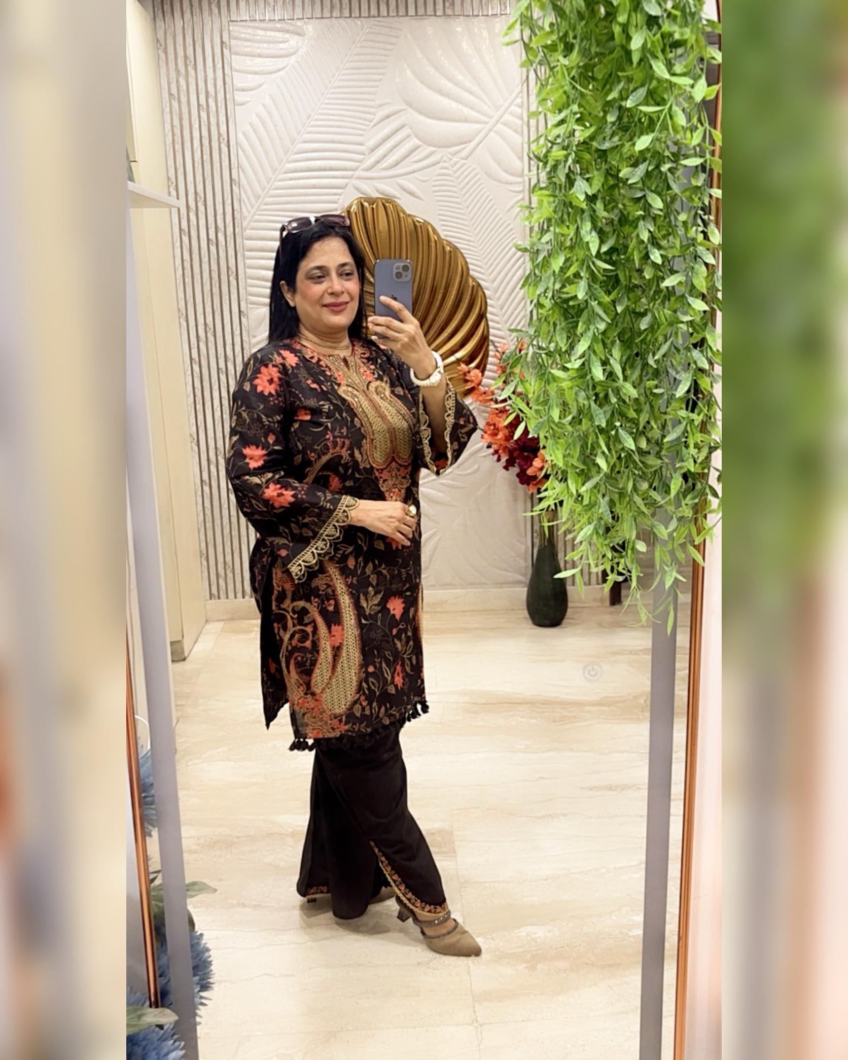 Brownie 3 pcs designer suit